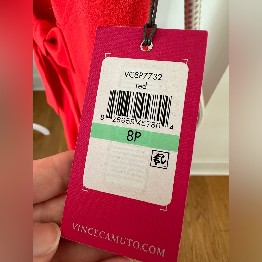 Gorgeous sleeveless red Vince CamUTO jumpsuit in 8P NWT - Picture 3 of 7